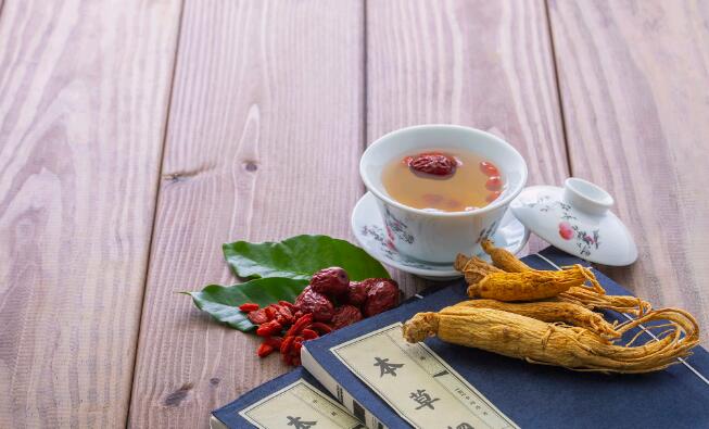 炒茴香籽功效网—知名的炒茴香籽的功效与作用网站,分享茴香籽炒香泡水的功效知识