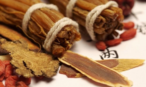 炒茴香籽的功效-炒茴香籽功效网—知名的炒茴香籽的功效与作用网站,分享茴香籽炒香泡水的功效知识